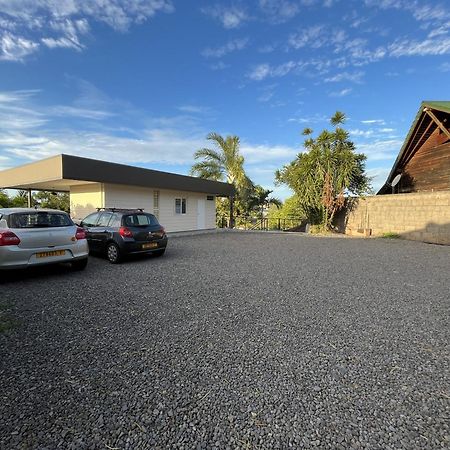 Ononui Lodge Airport, Ocean-View, Private Bathroom And Balcony, Free Wifi And Parking, On-Site Car Rental Faaa Екстер'єр фото